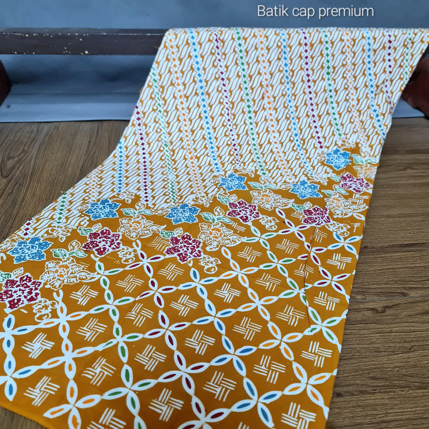 Kain Batik Colet Kombinasi Buketan Truntum Orange